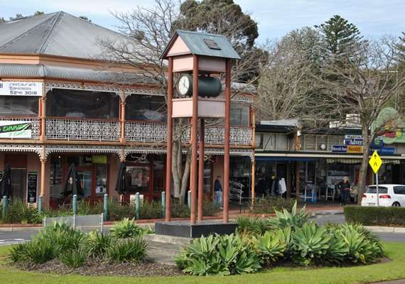 highton village