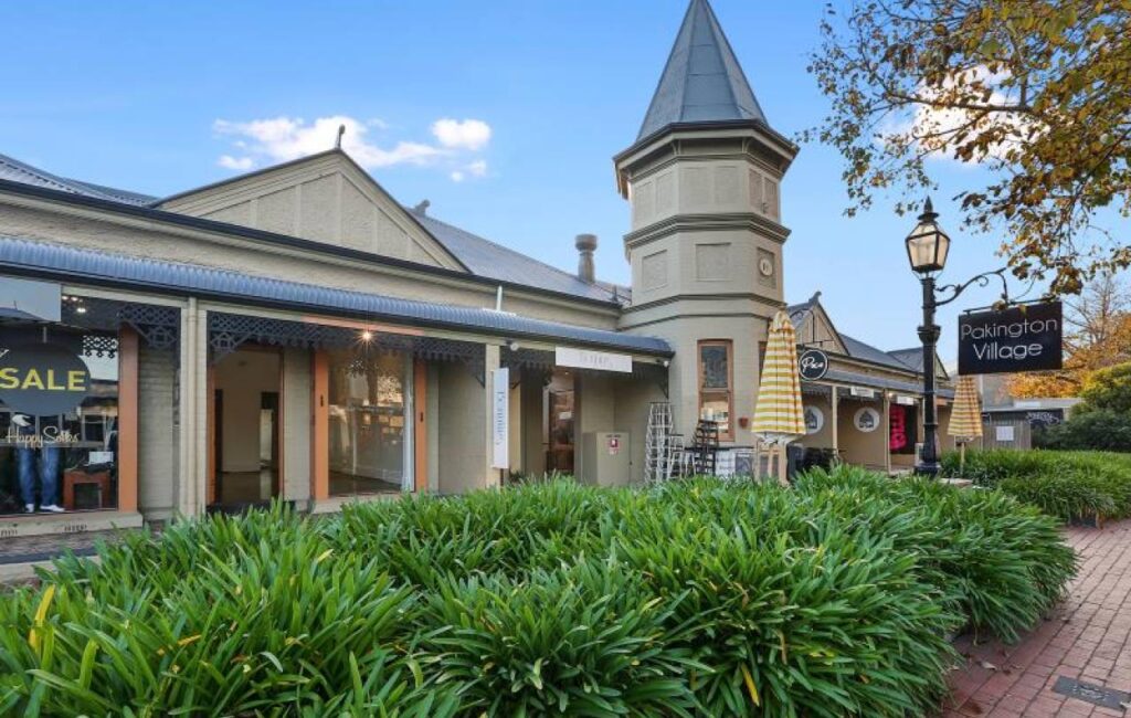 pakington village